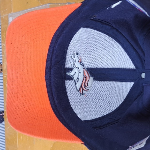 Vintage Denver Broncos Logo Athletic stitched logo softshell blue pulltab hat - Picture 8 of 10